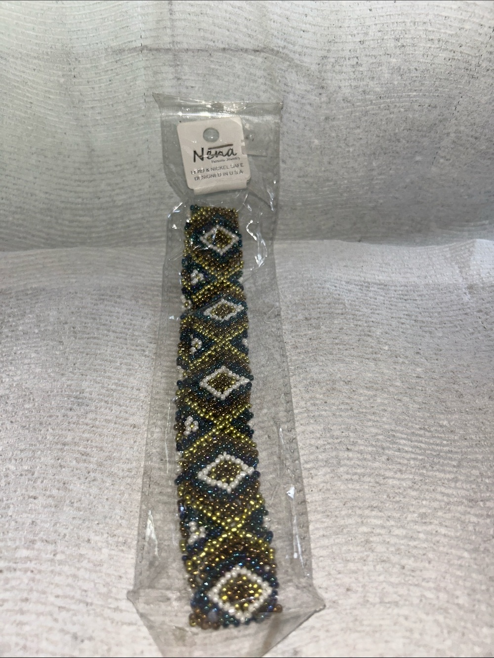 Beaded Diamond Pattern Bracelet - Blue, Gold, White